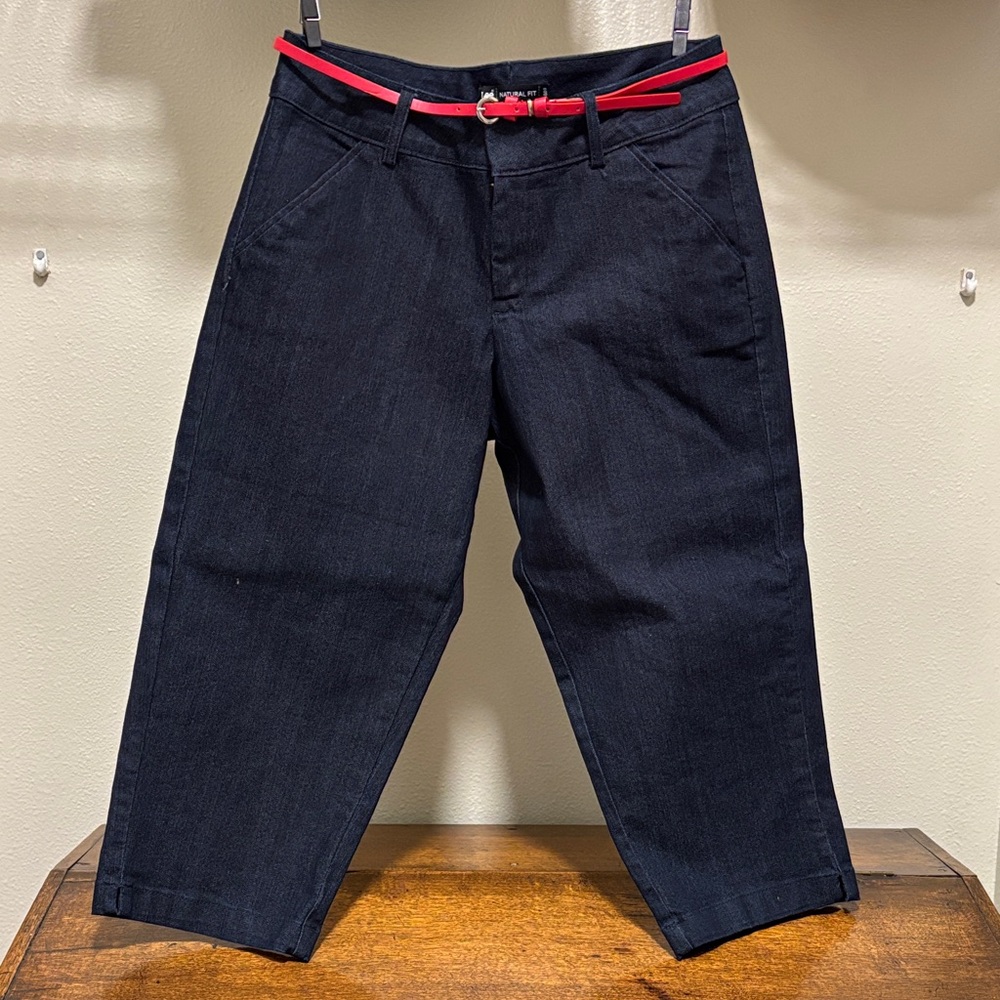 Lee Natural Fit Dark Navy Cropped Trousers with Red Belt - NWOT